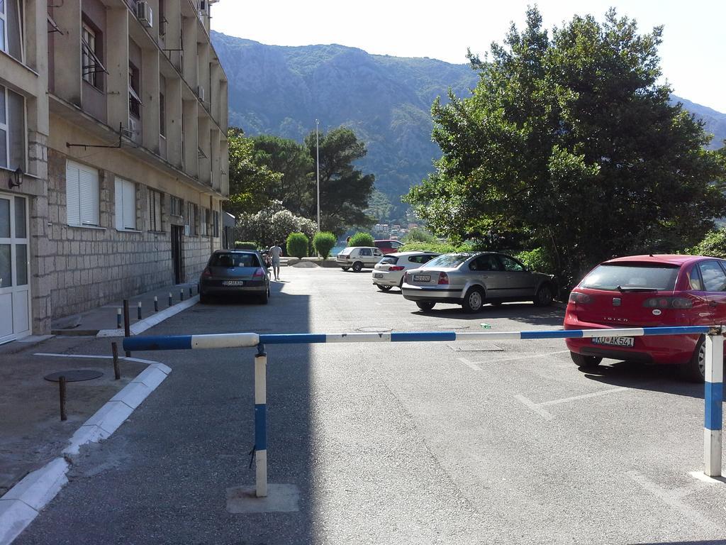 Apartment Todor Kotor Exterior photo
